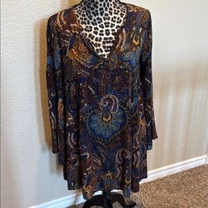 EARTHBOUND Blue and Gold Patterned Top